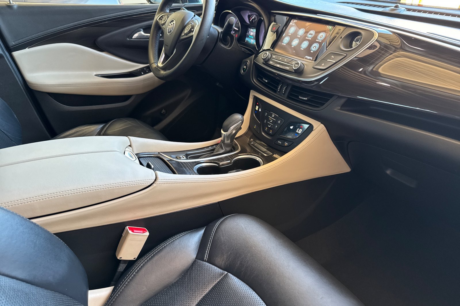 Used 2019 Ebony Twilight Metallic Buick Preferred image 16