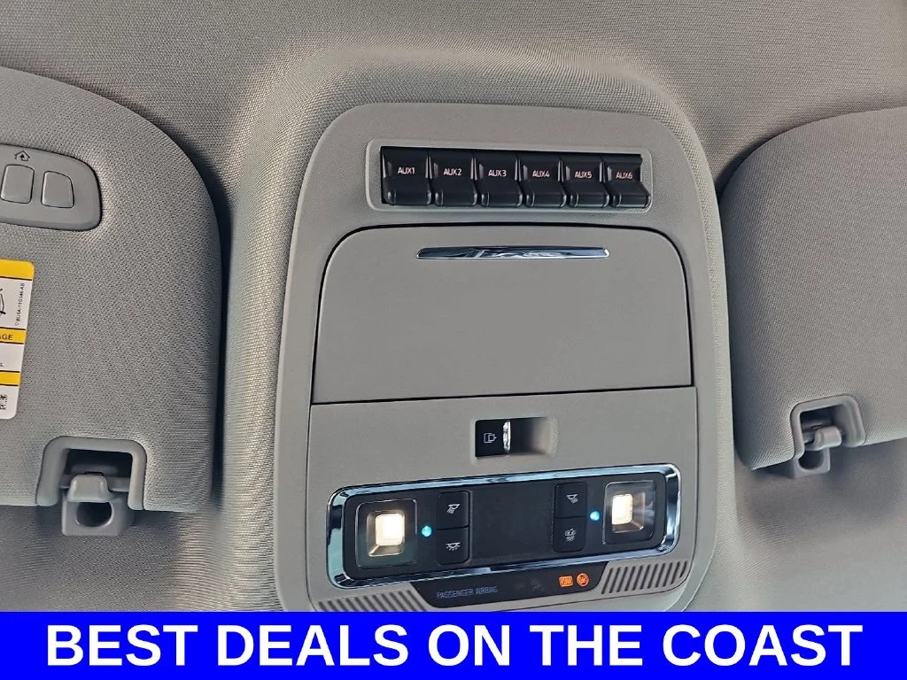 New 2026 Glacier Gray Metallic Tri-Coat Ford F-250® Lariat® image 31