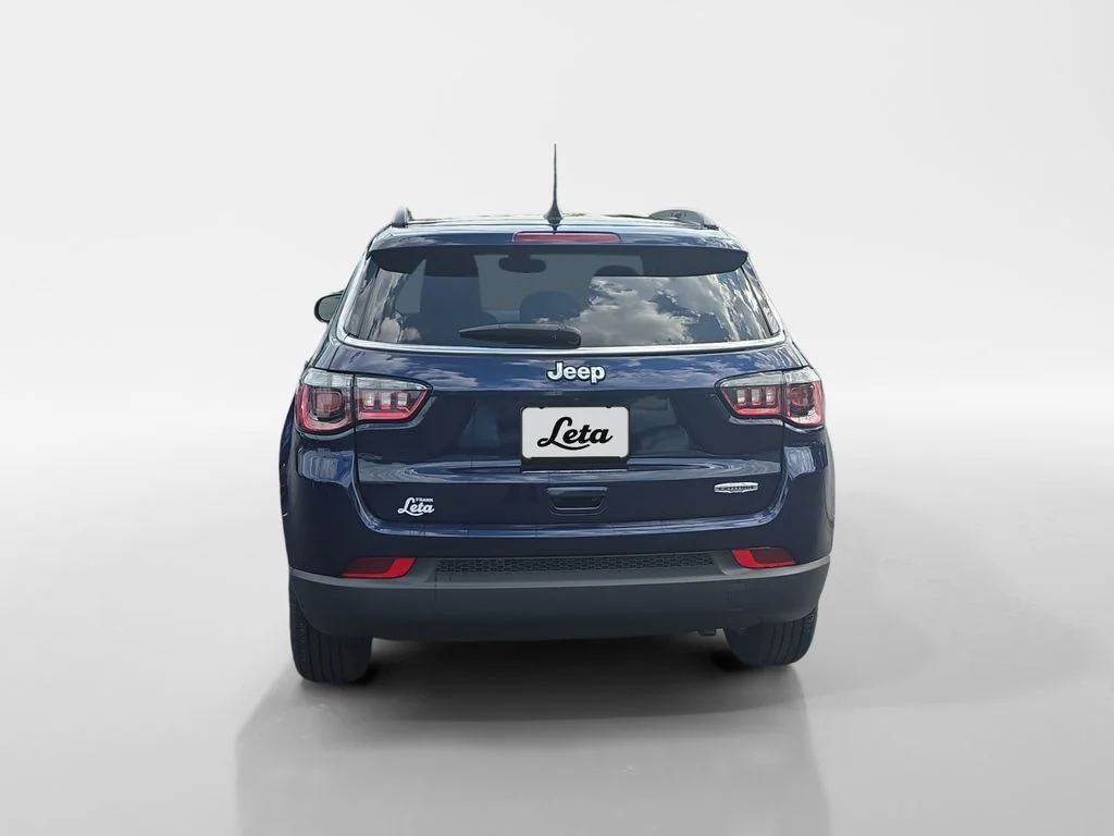 Used 2021 Jazz Blue Pearlcoat Jeep Latitude image 5