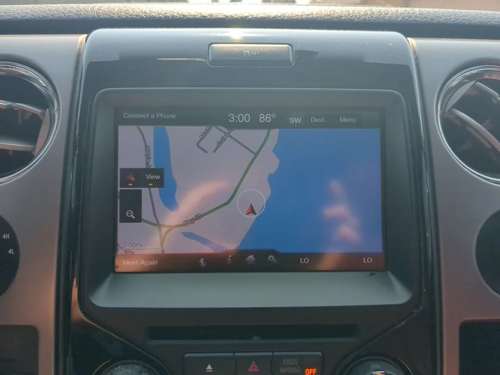Used 2013 White Ford Limited image 22