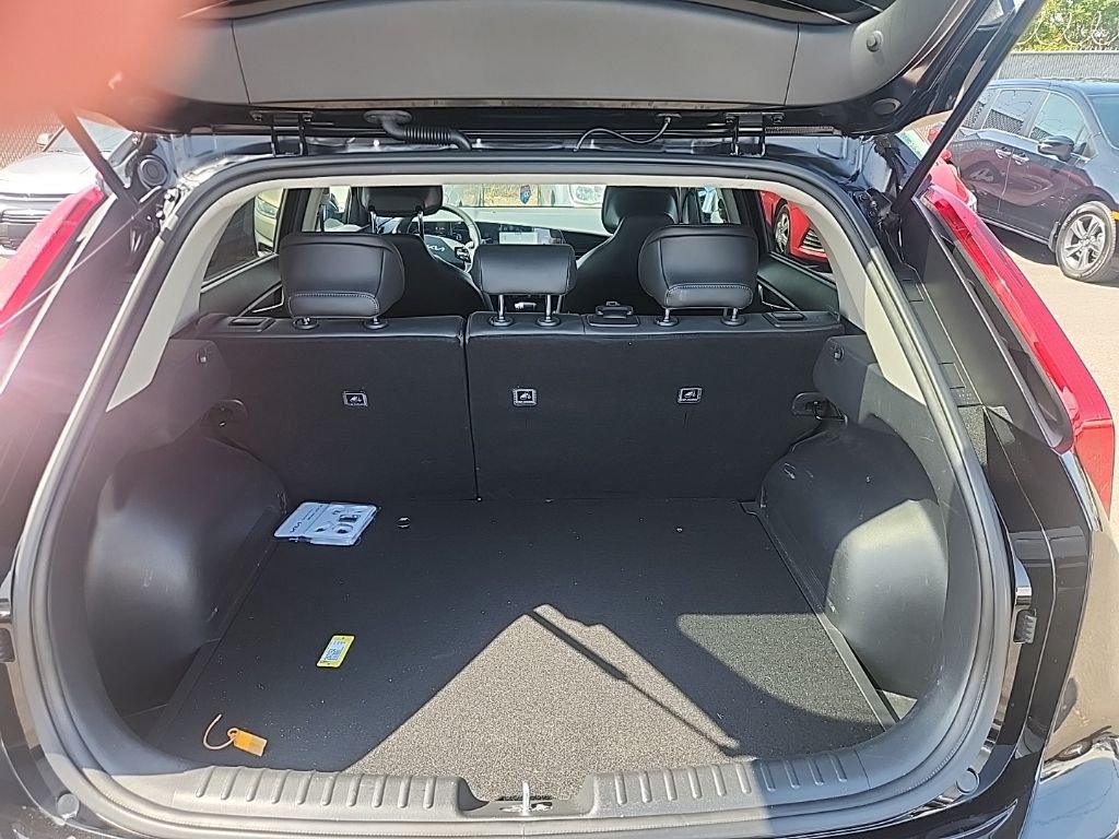 Used 2024 Black Kia EX image 17