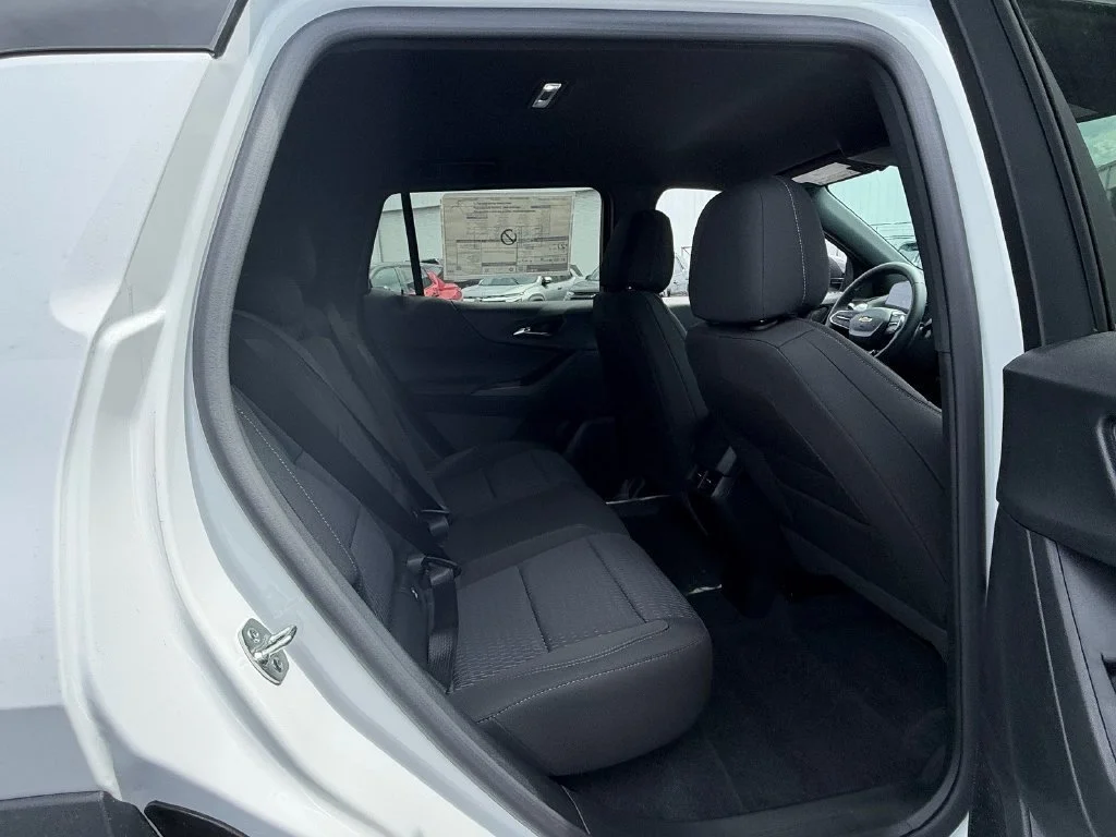 2027 Chevrolet Equinox LT - Photo 13