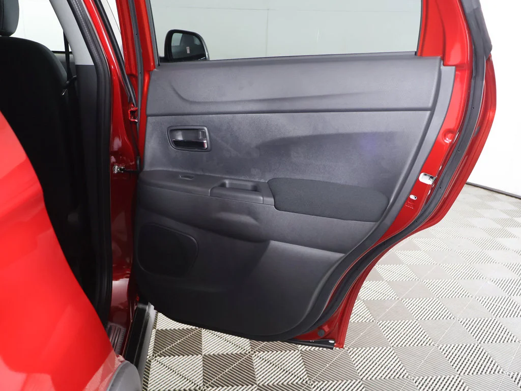 New 2027 Red Mitsubishi 2.0 LE 2WD image 22
