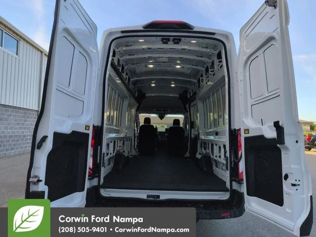 New 2026 Oxford White Ford Base image 24