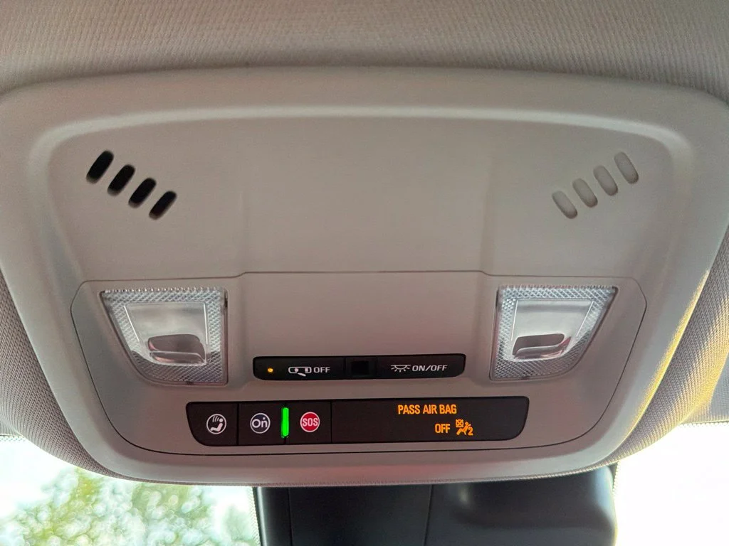 Used 2024 Summit White Chevrolet LT image 43