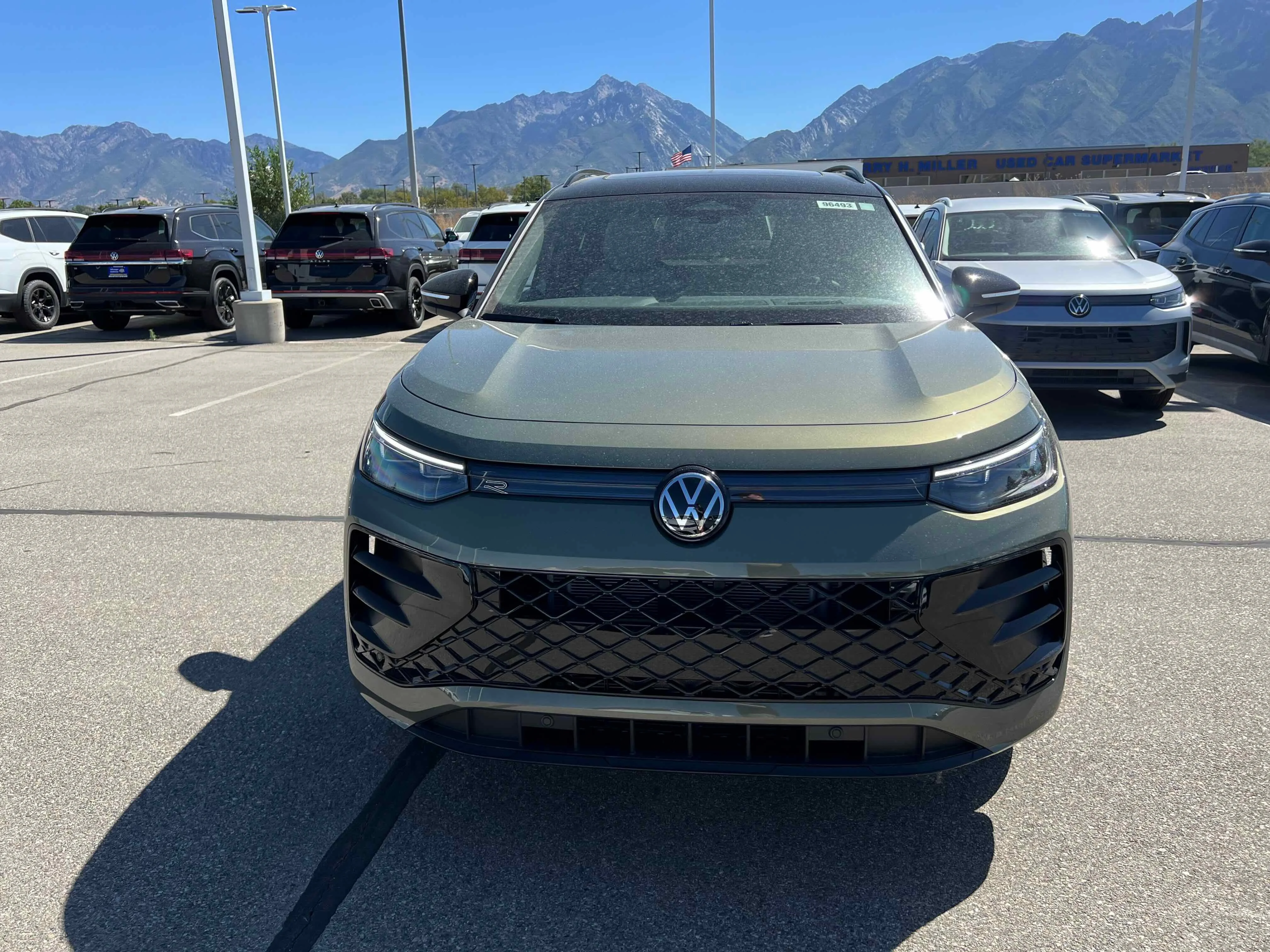 New 2025 Green Volkswagen SE R-Line Black image 6
