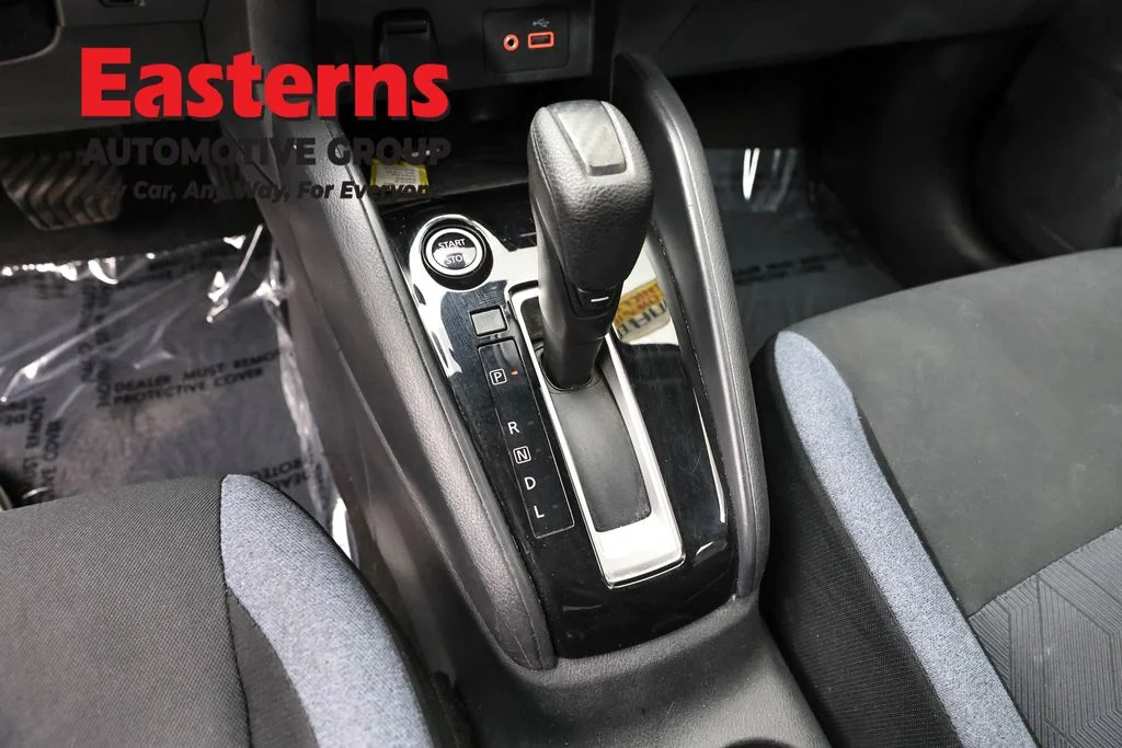 Used 2023 Silver Nissan 1.6 SV image 13