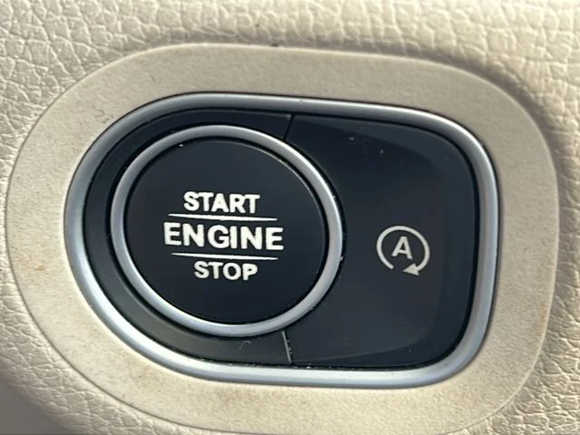 Used 2024 Gray Mercedes-Benz GLE 350 image 28