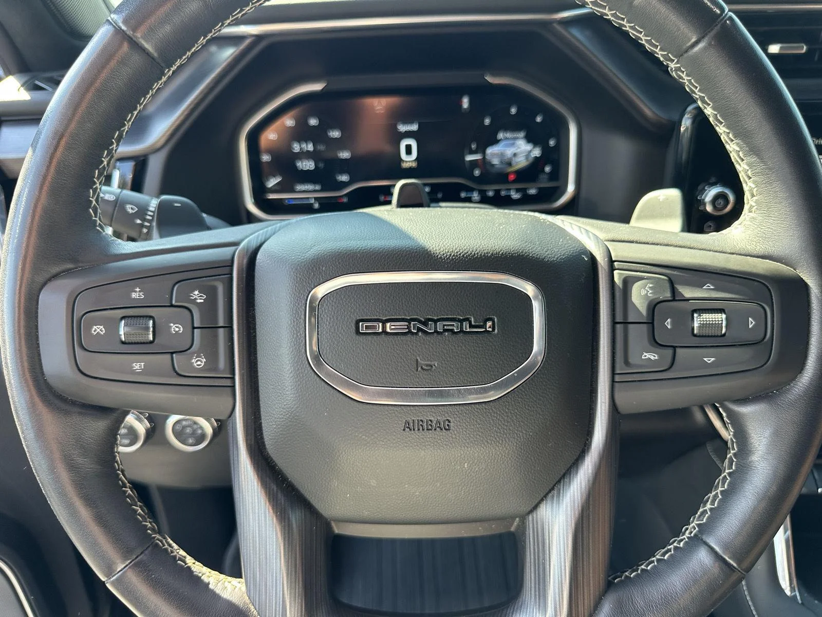 Used 2023 Onyx Black GMC Denali Ultimate image 30