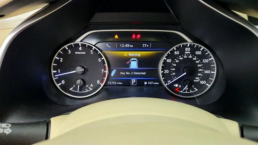 Used 2016 Arctic Blue Metallic Nissan SL AWD w/ Technology Package & Panoramic Moonroof image 15