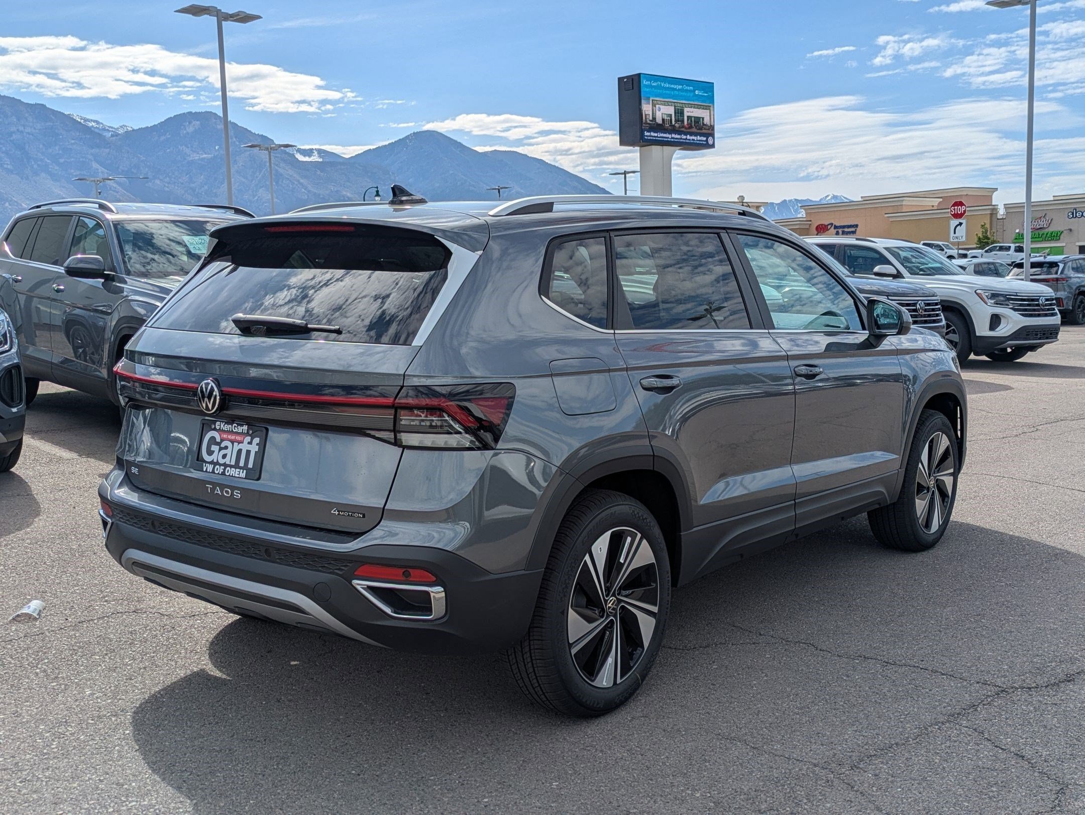New 2026 Platinum Gray Metallic Volkswagen SE image 3