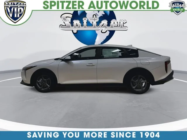 New 2026 Snow White Pearl Kia LXS image 6