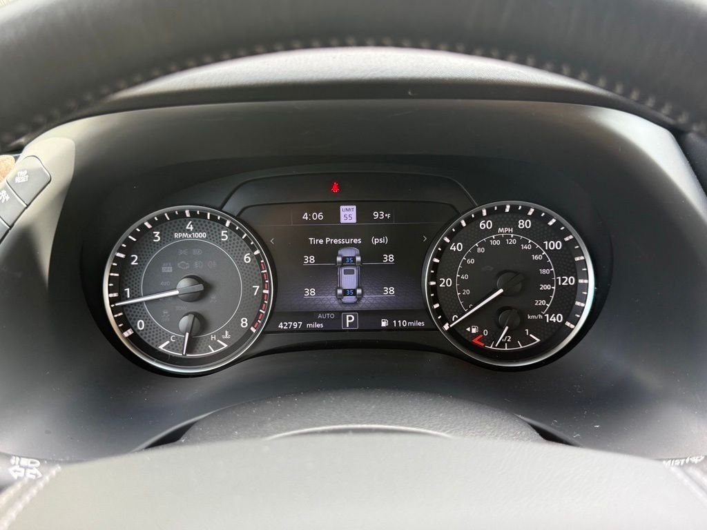 Used 2024 Red Nissan Platinum image 31