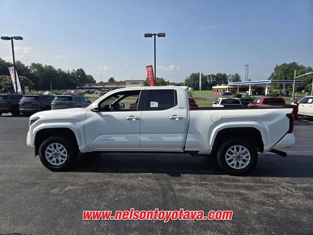 New 2026 Ice Cap Toyota SR5 image 4