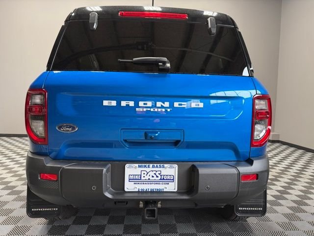 New 2025 Velocity Blue Metallic Ford Badlands® image 9
