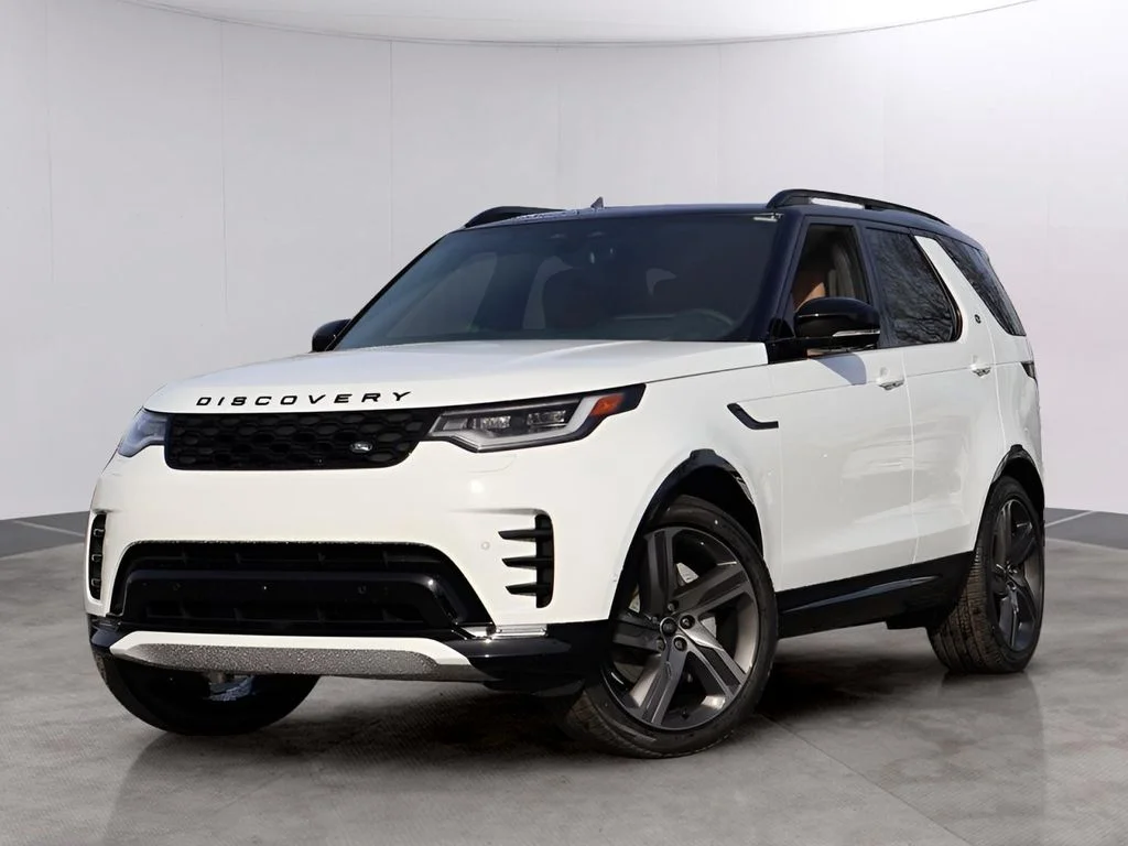 2026 Land Rover Discovery P300 Dynamic SE's photo