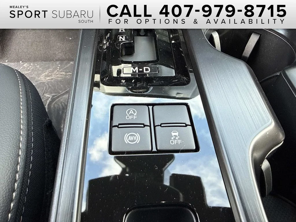 New 2026 CRYSTAL BLACK SILICA Subaru Limited image 35