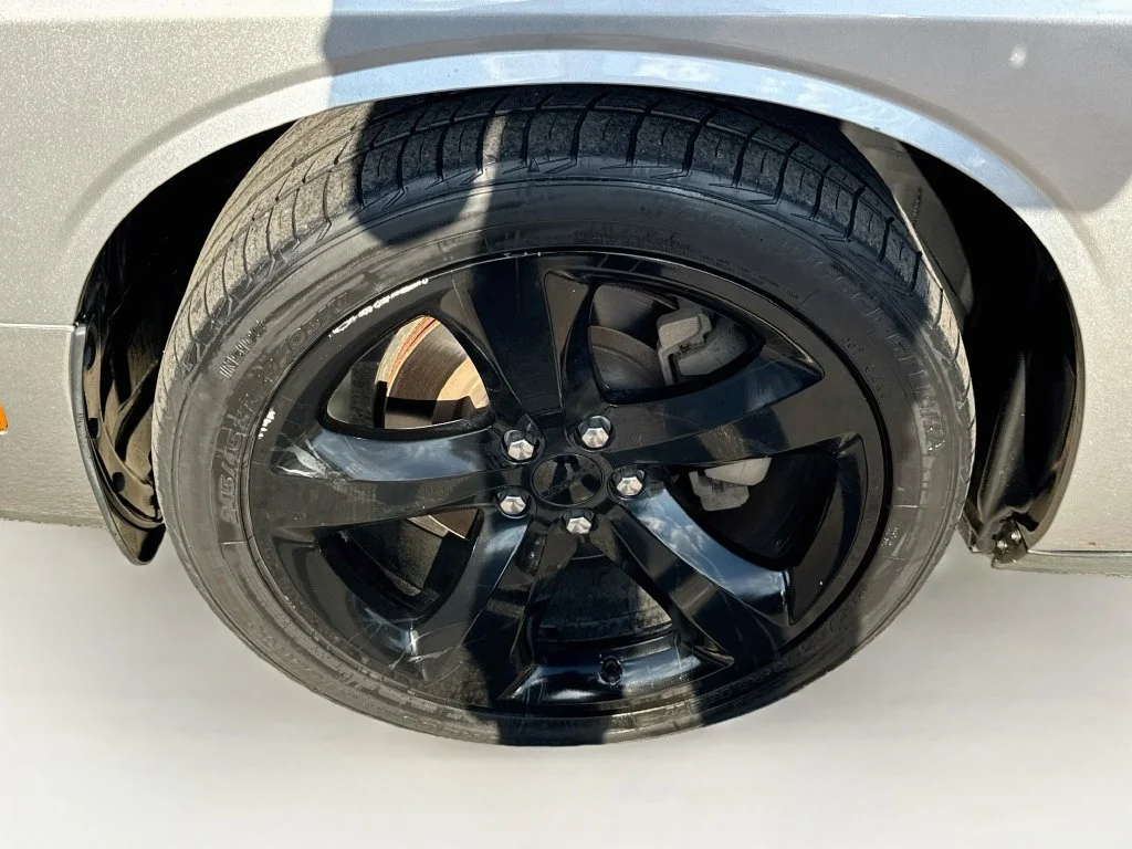 Used 2014 Silver Dodge SXT image 34