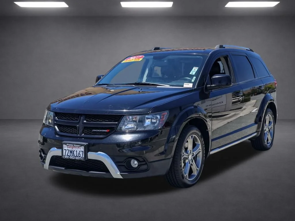 Used 2017 Black Dodge Crossroad image 7