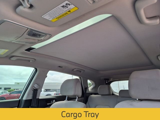 Used 2018 Molten Silver Hyundai Value image 18