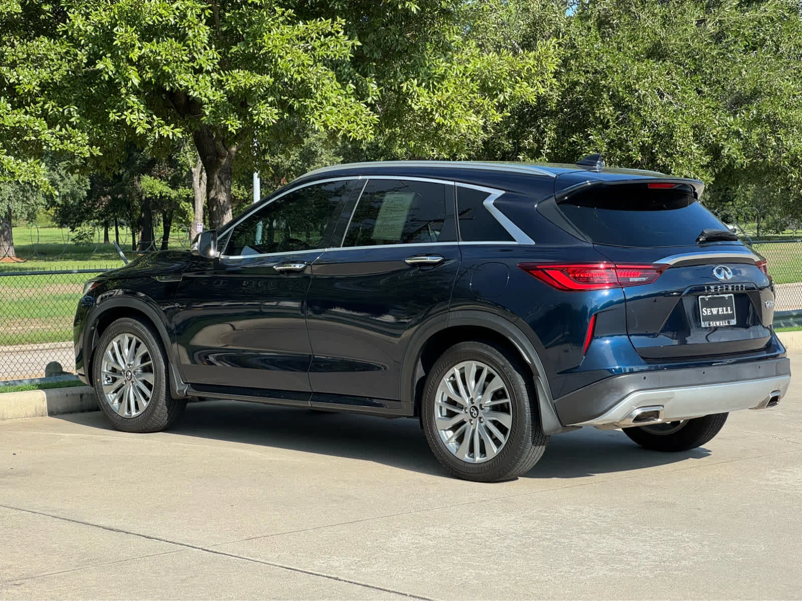 Certified Used 2023 Hermosa Blue INFINITI LUXE image 8