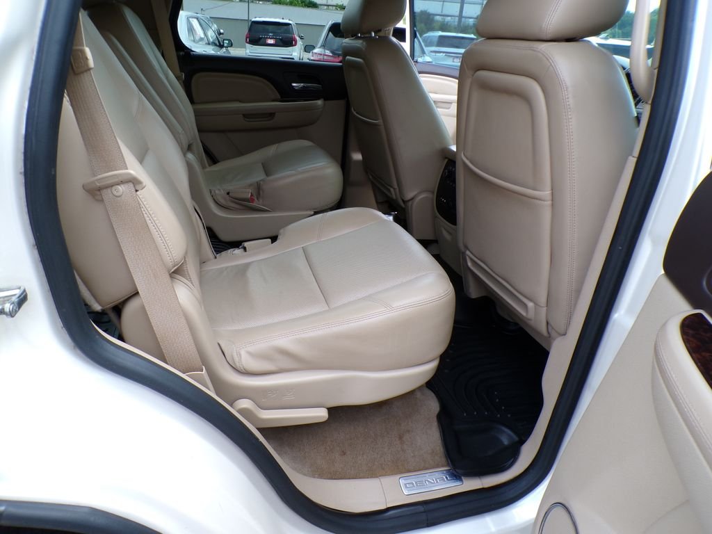 Used 2013 White Diamond Clearcoat GMC Denali image 25