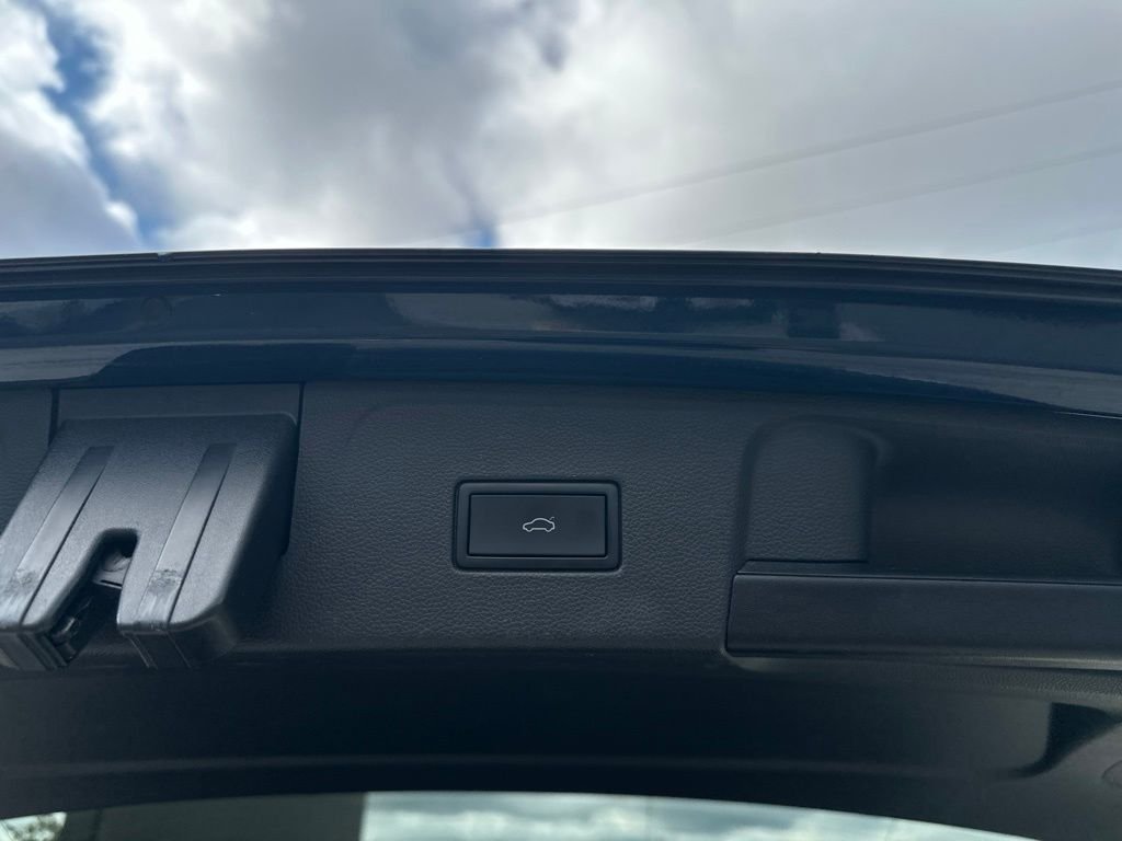 2021 Volkswagen Atlas SE w/Tech R-Line - Photo 29