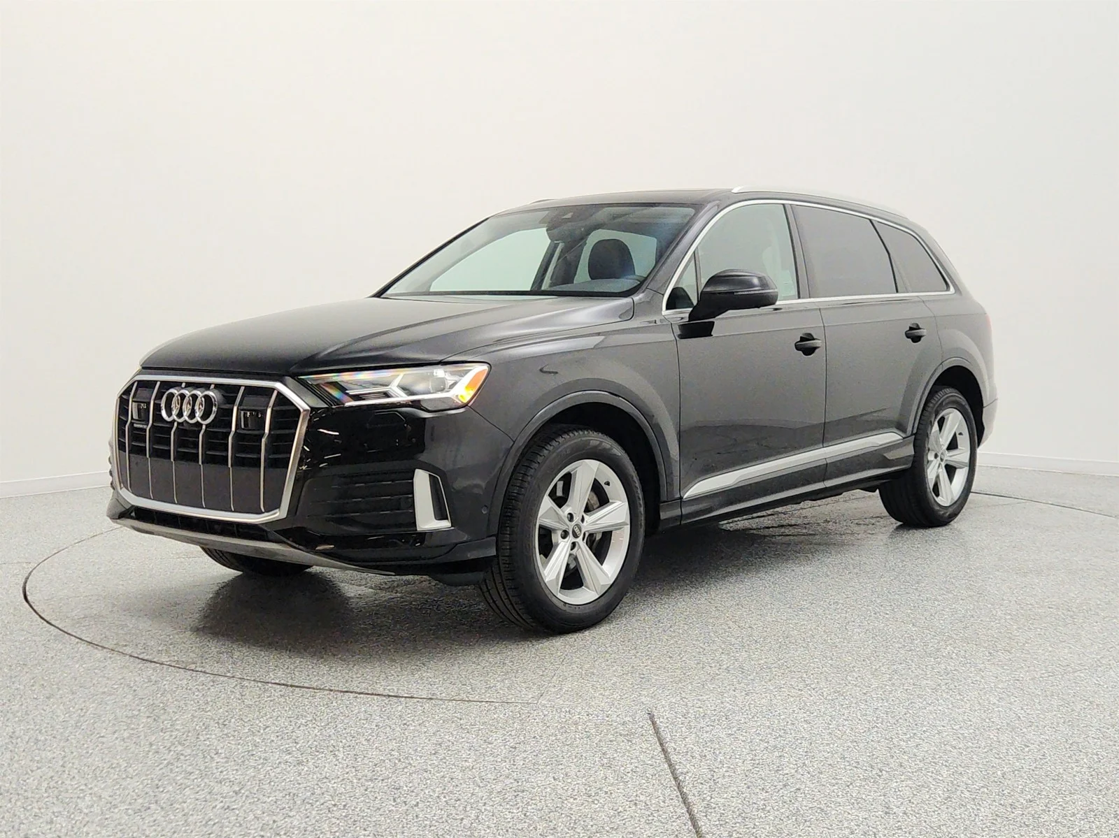 2023 Audi Q7 45 Premium Plus quattro Tiptronic's photo