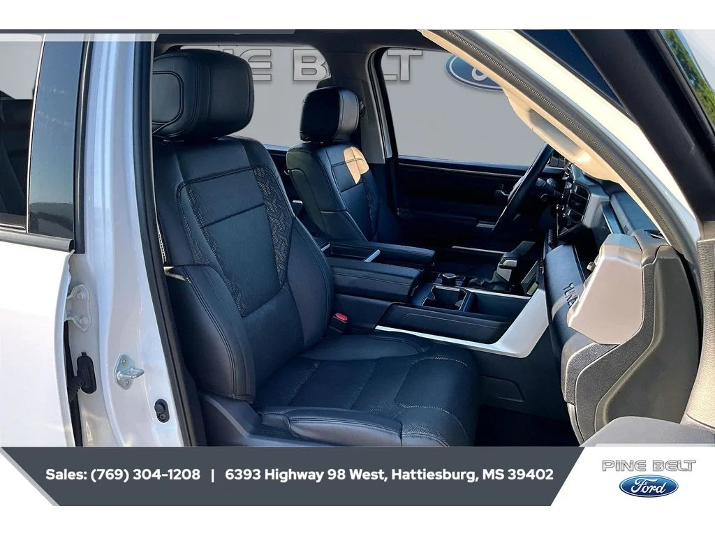 Used 2023 Ice Cap Toyota SR5 image 6