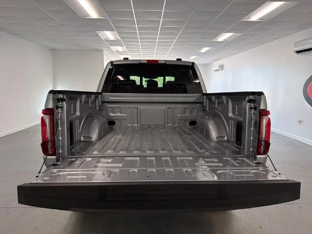 New 2026 Iconic Silver Metallic Ford Lariat® image 29