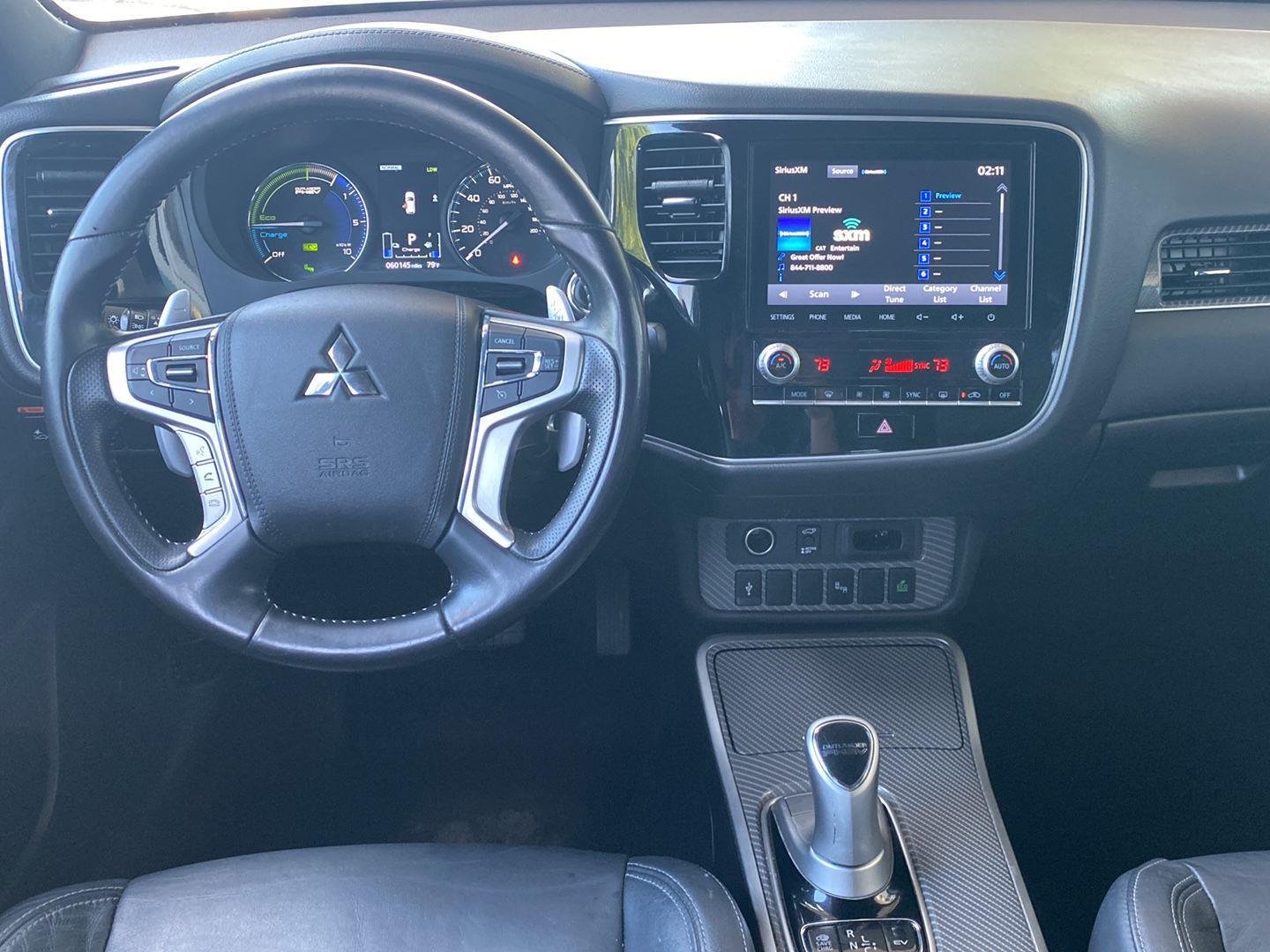 Used 2022 Mercury Gray Metallic Mitsubishi SEL image 19
