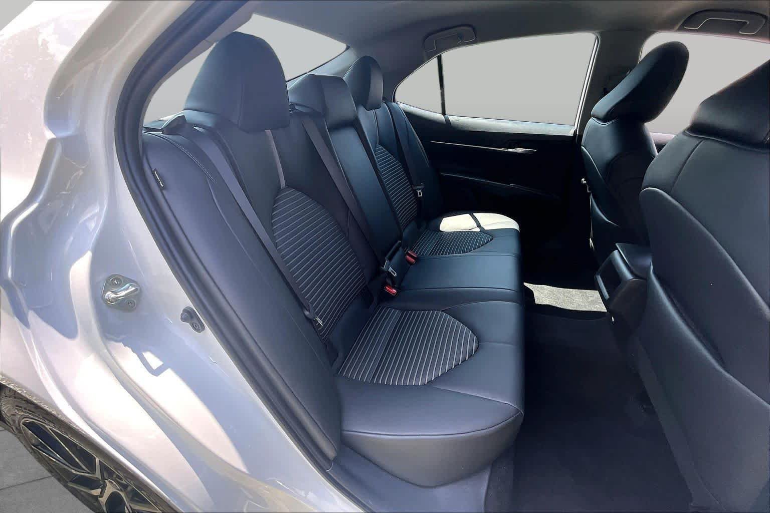 Used 2024 Ice Cap Toyota SE image 21