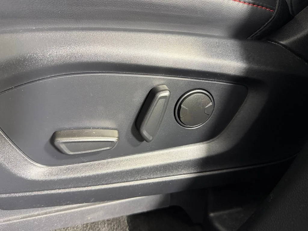 Certified Used 2025 Gray Ford ST-Line image 26