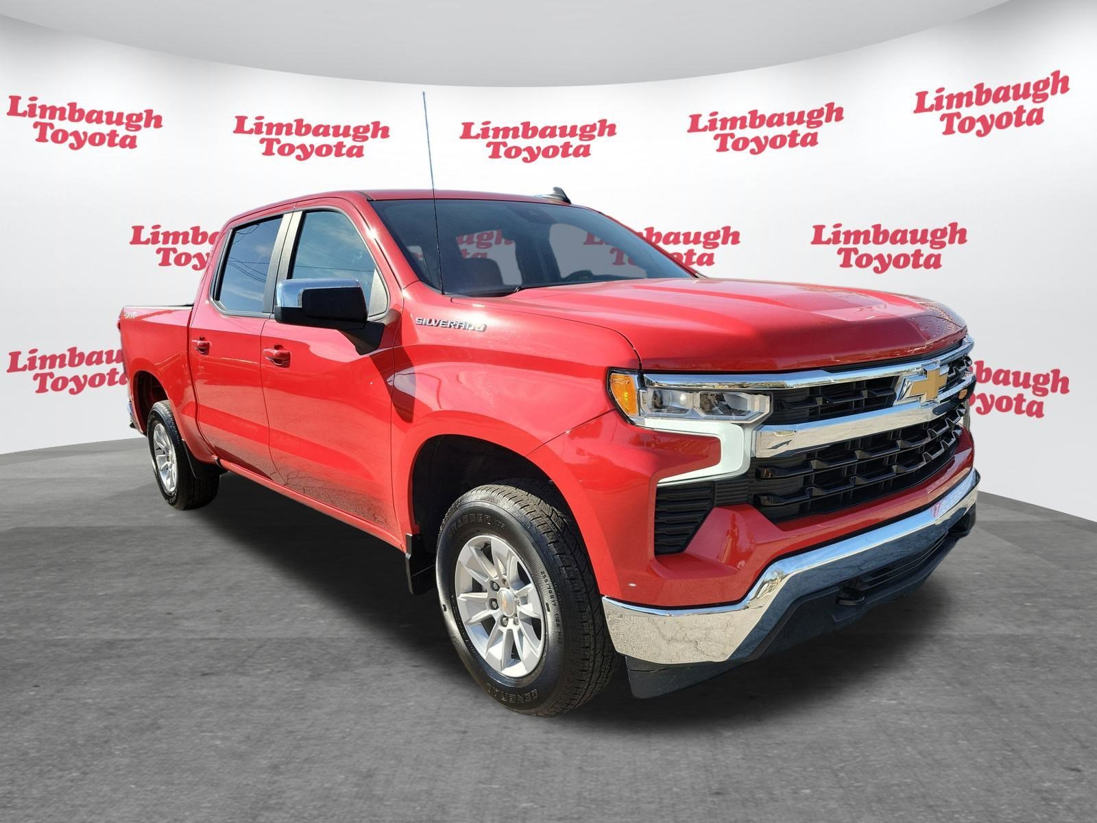2025 Chevrolet Silverado 1500 LT - Photo 21