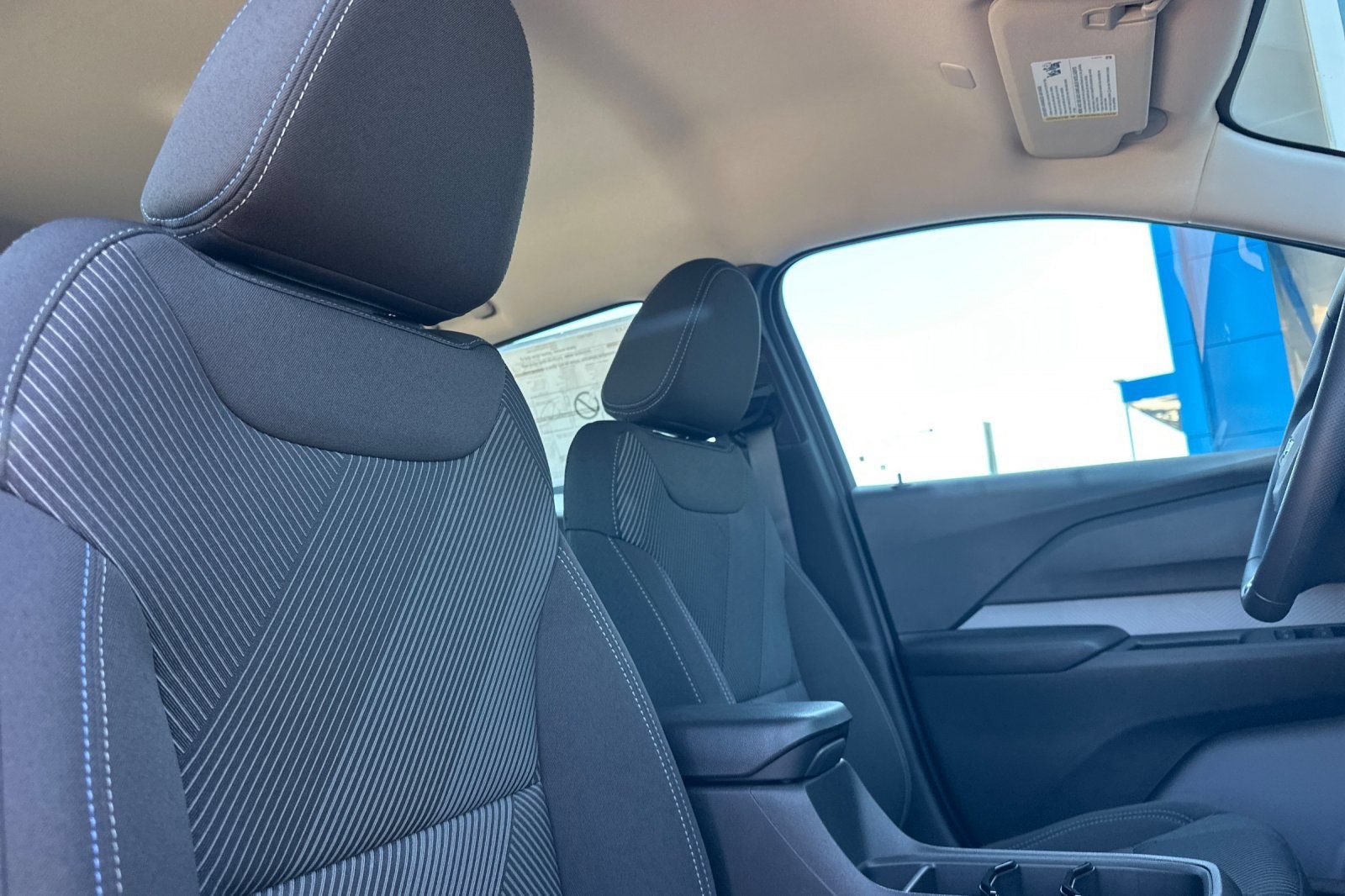 New 2027 Summit White Chevrolet LT image 17