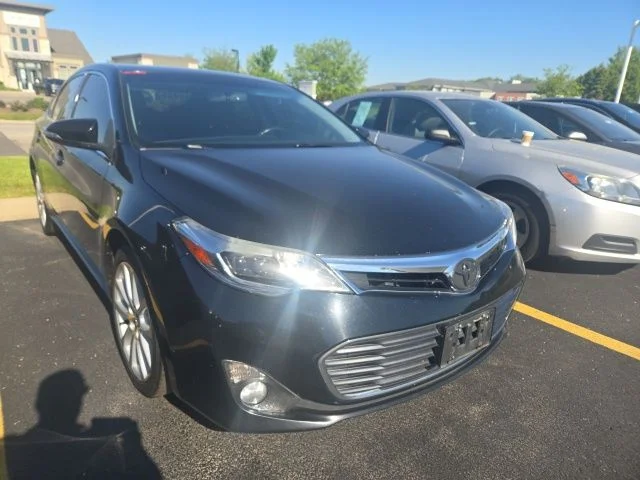 2013 Toyota Avalon XLE Touring's photo