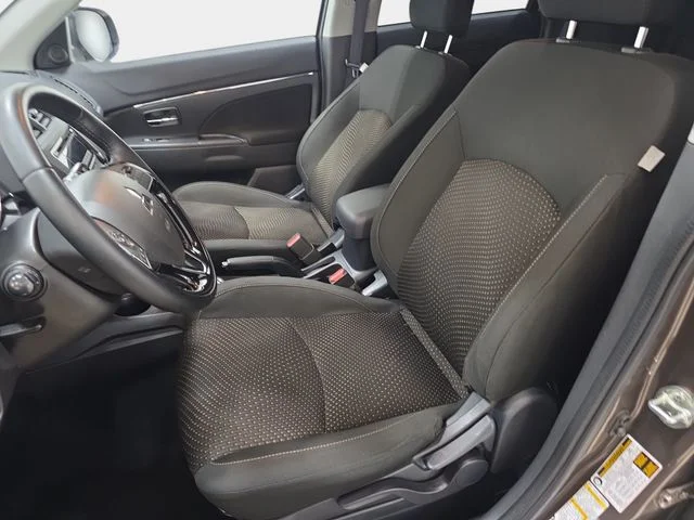 Used 2016 Black Mitsubishi ES image 13