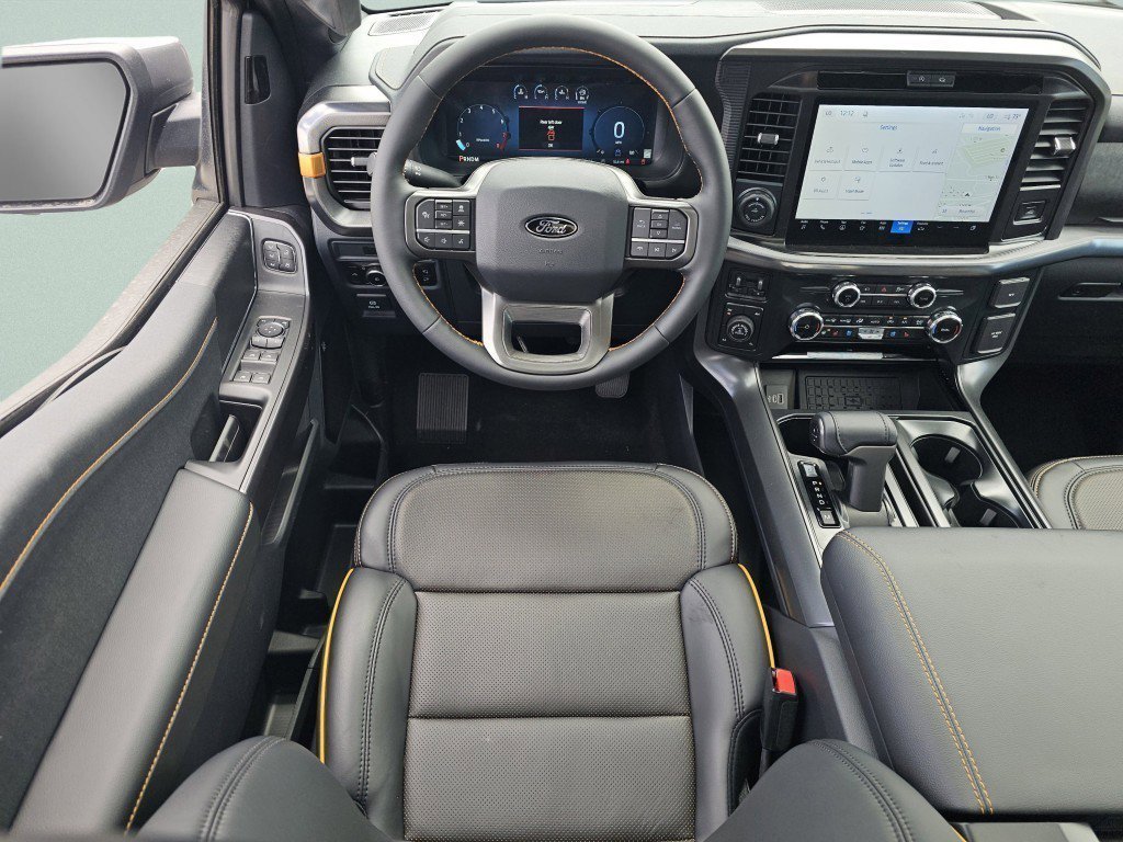 New 2026 Carbonized Gray Metallic Ford Tremor image 4