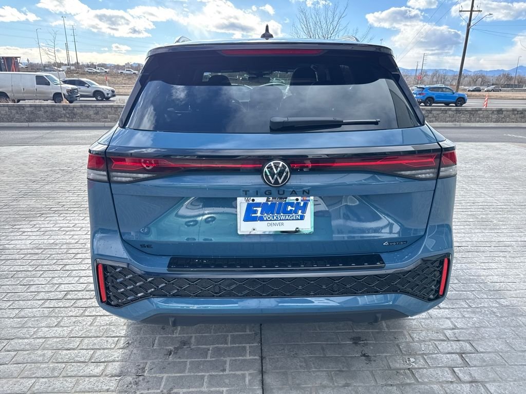 New 2026  Volkswagen 2.0T SE R-Line Black image 4