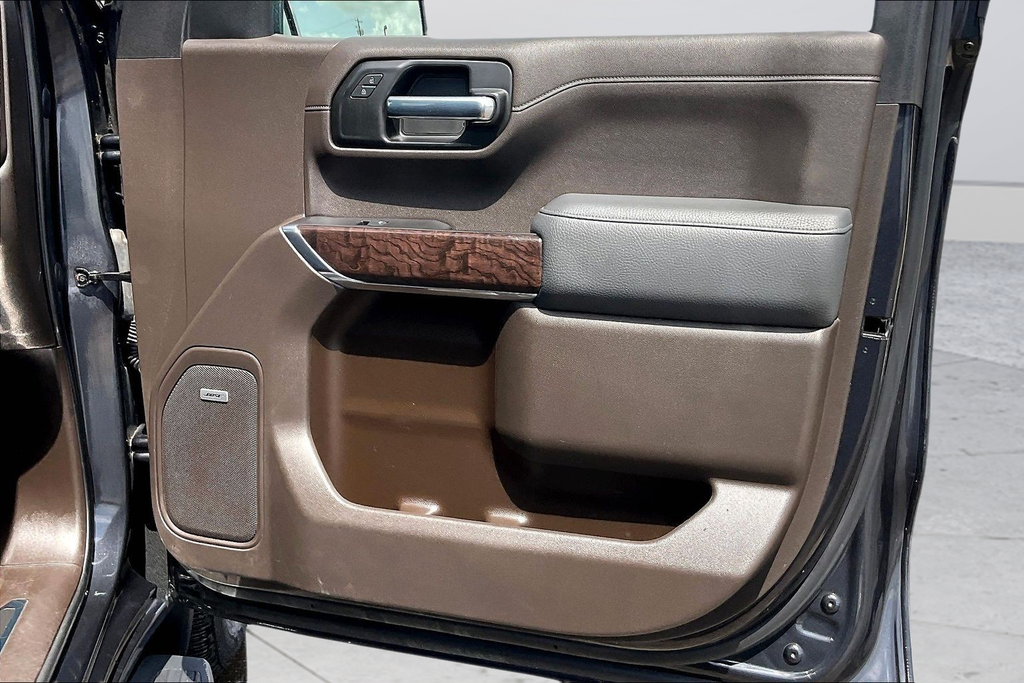 Used 2020 Black GMC Denali image 26