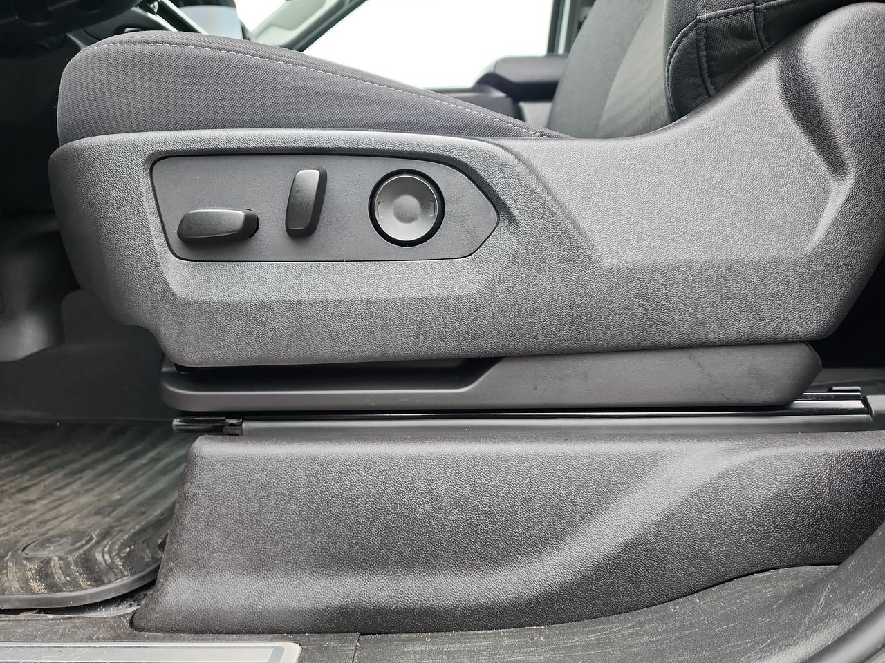 Used 2024 Slate Gray Metallic Chevrolet LT image 12