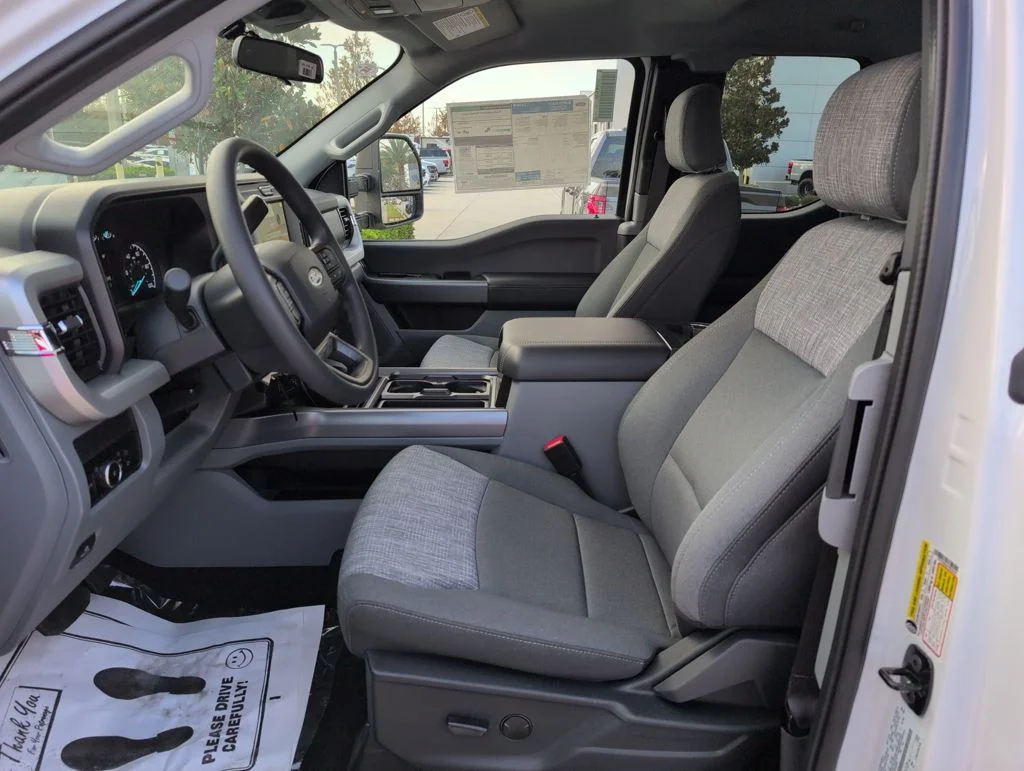 New 2026 White Ford XLT image 5