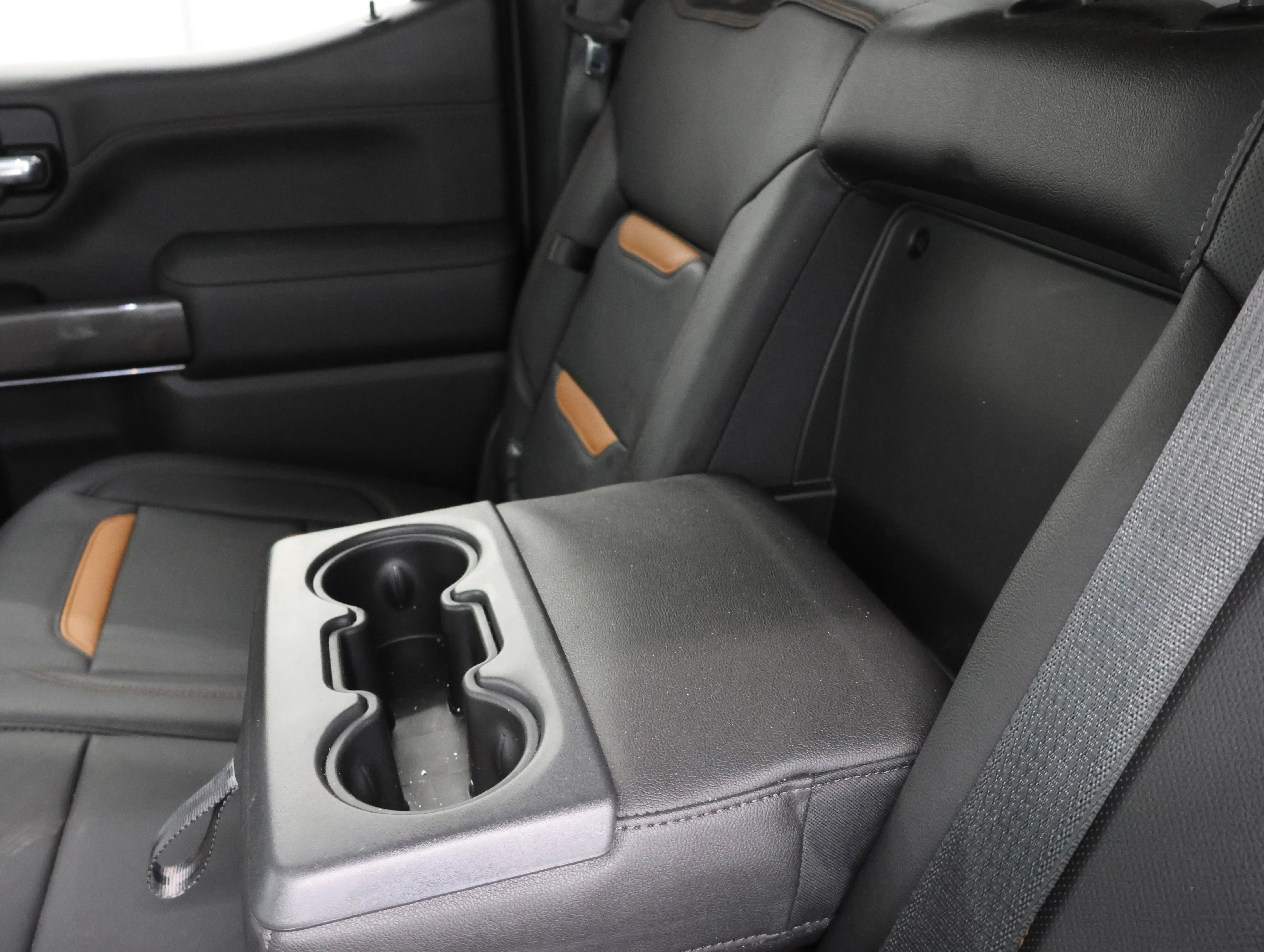 Used 2022 Summit White GMC AT4 image 37