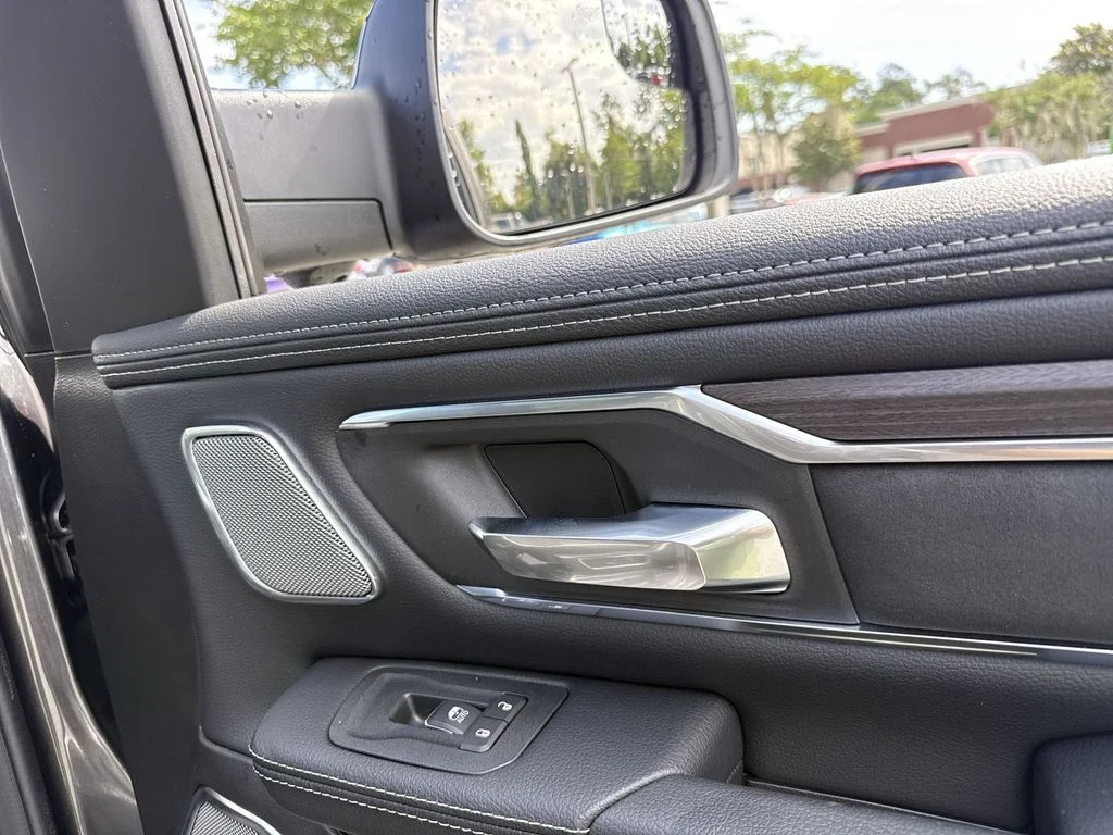 2026 RAM 1500 Laramie - Photo 27
