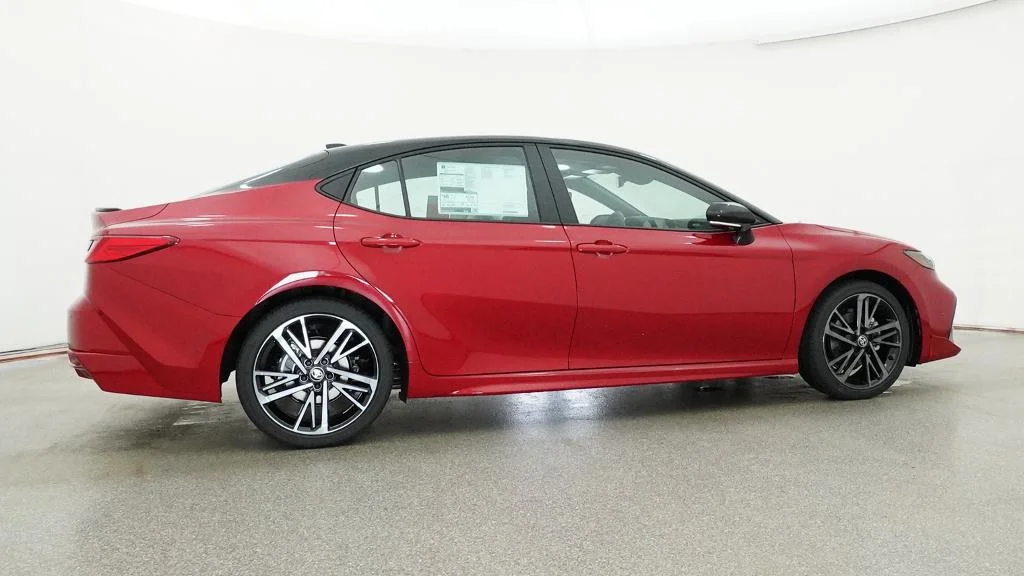 New 2026 Supersonic Red with Midnight Black Metallic roof Toyota XSE image 15
