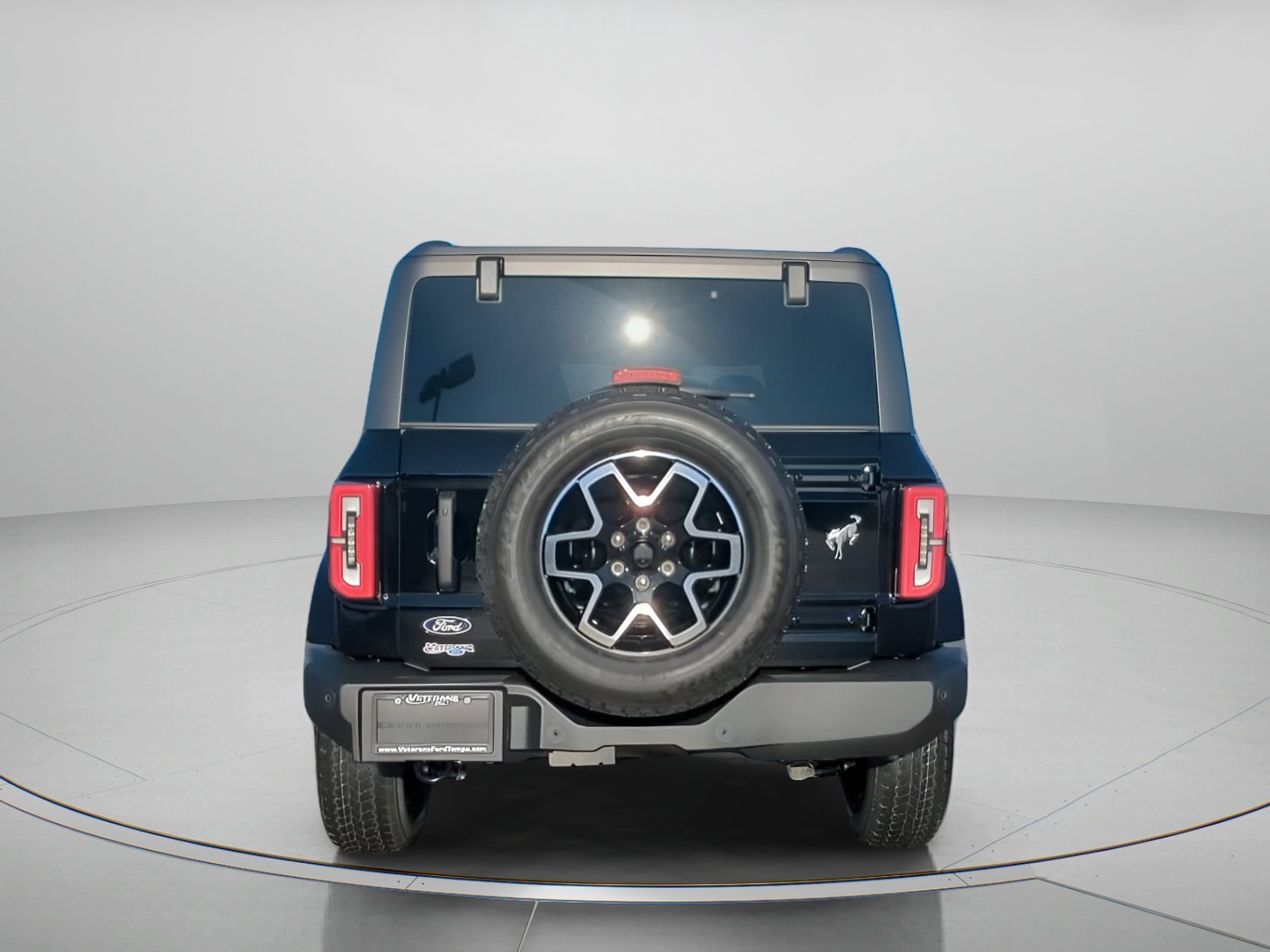 New 2026 Shadow Black Ford Outer Banks® image 21