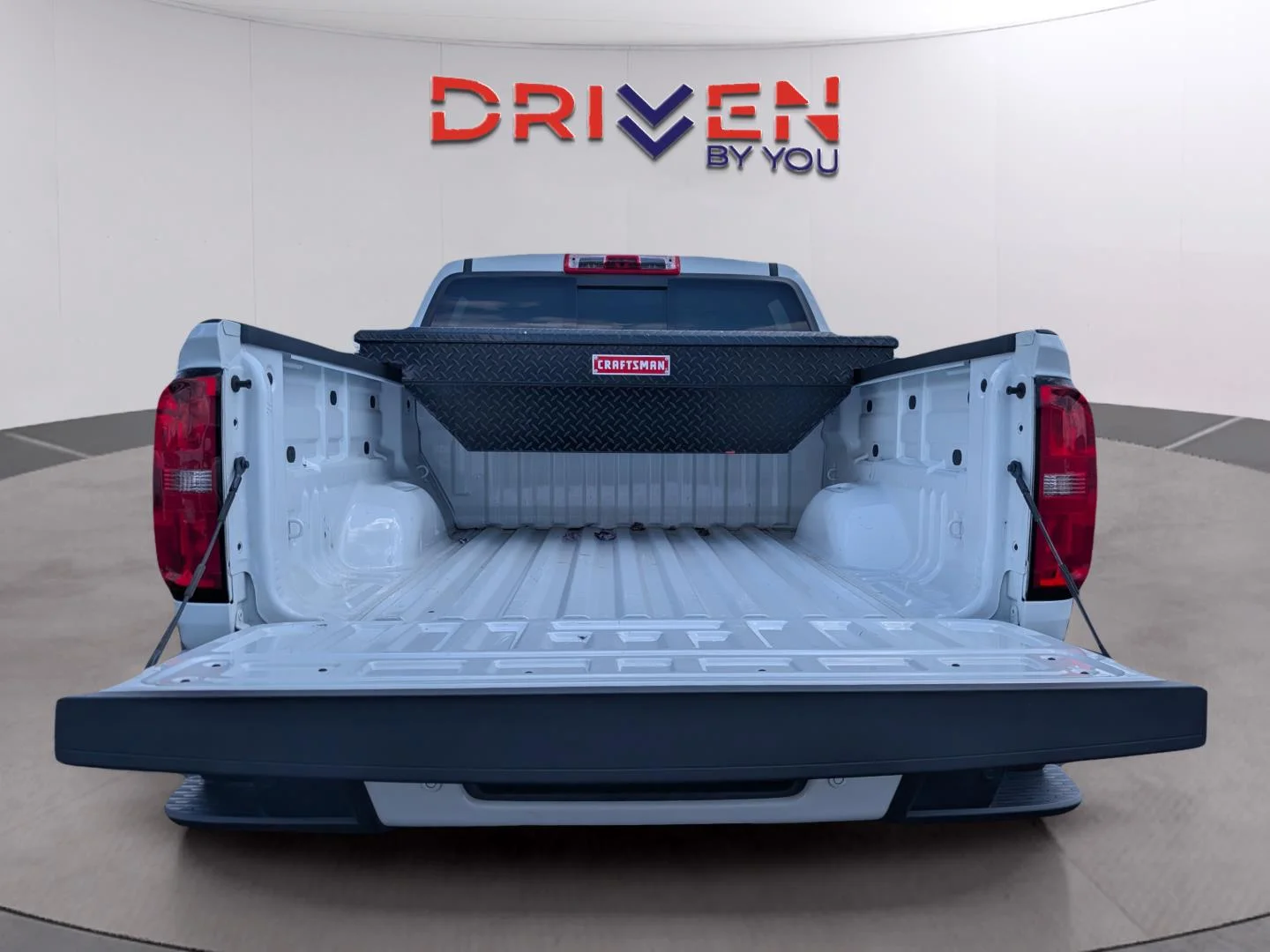 Used 2022 Summit White Chevrolet Z71 image 34