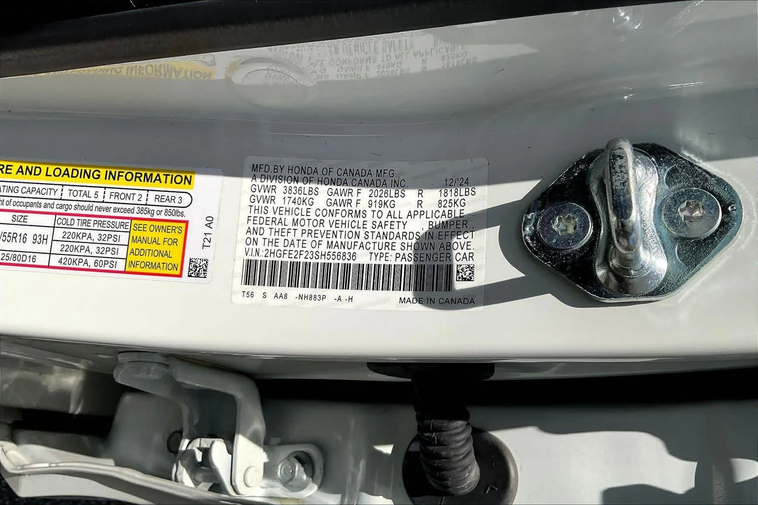 Used 2025 Platinum White Pearl Honda LX image 33
