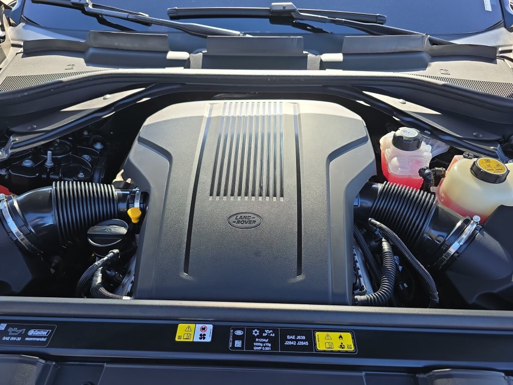 Certified Used 2025 Black Land Rover SE image 33