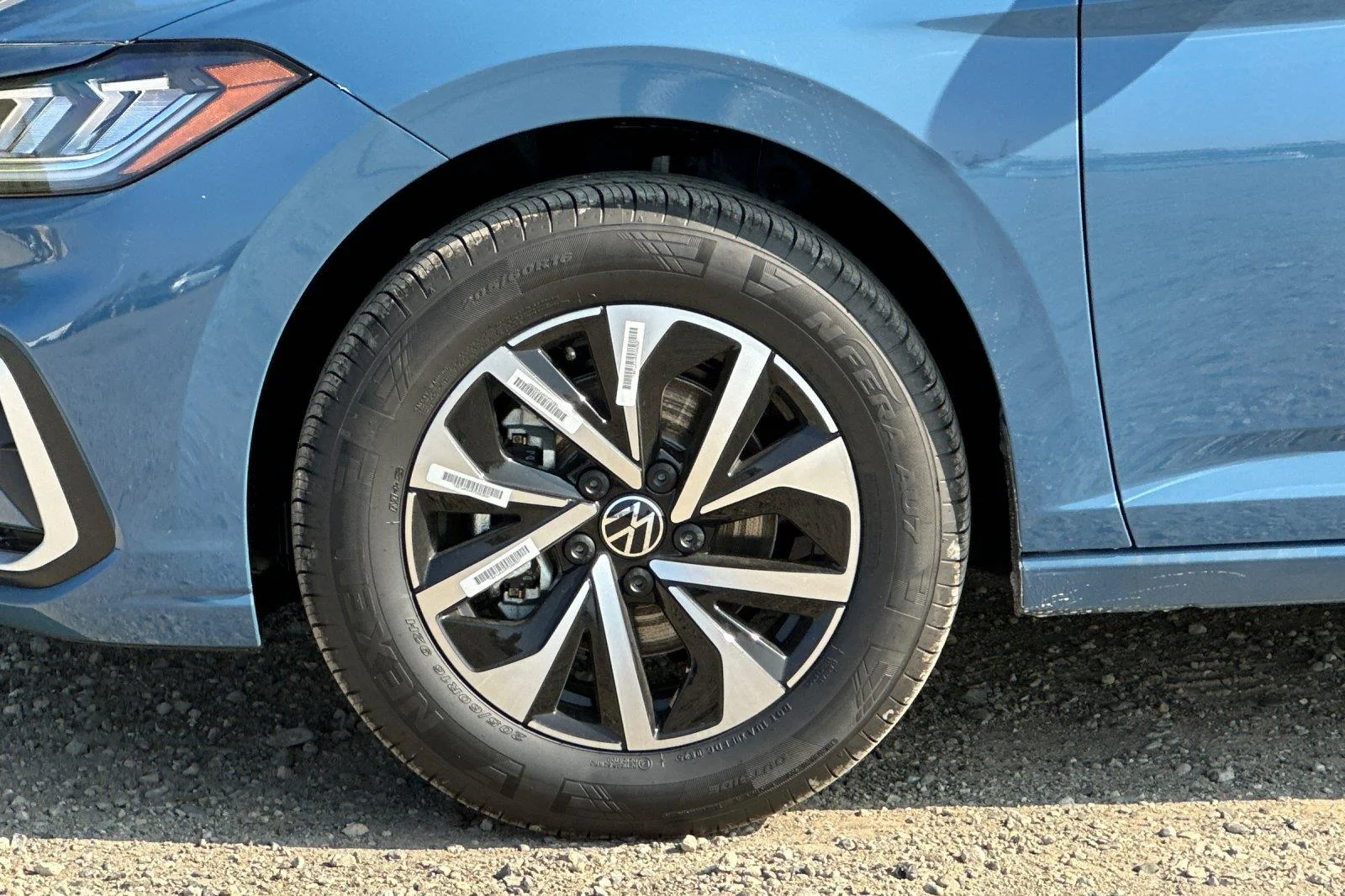 New 2026 Monterey Blue Pearl Volkswagen S image 23